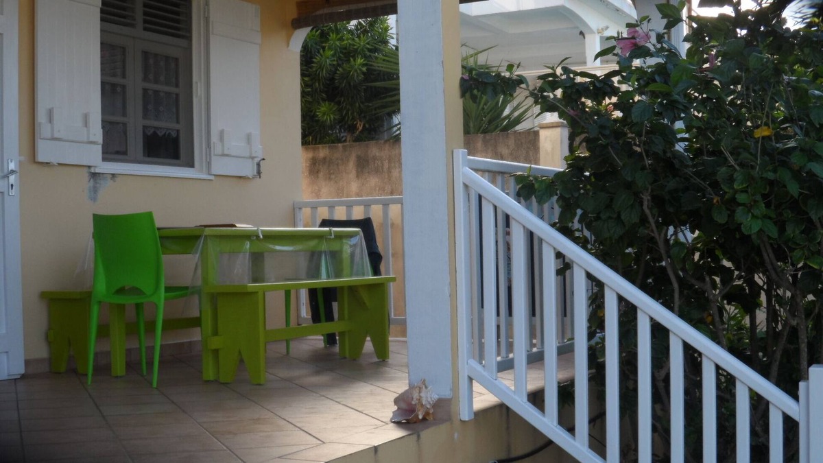 Morel Cottage | Villa Alamanda for 2-4 people less than 50 meters from the Caribbean Sea