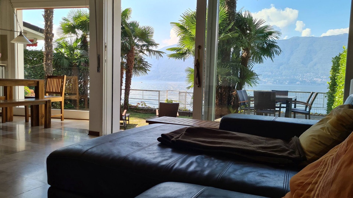 Porto Valtravaglia Villa | Villa Alba - dream view and direct beach access