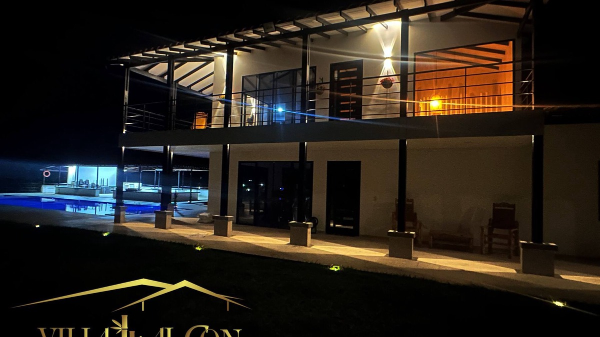 Pereira Villa | Villa AlCon -5 Bedrooms- Luxury villa in the heart of Colombia’s coffee axis!