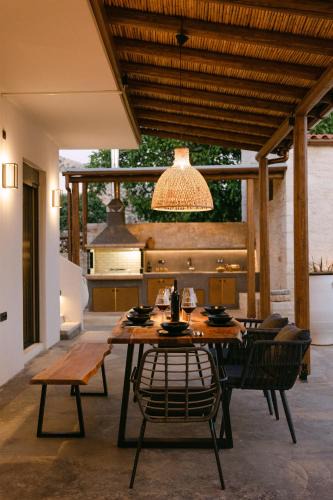 Melidoni Villa | Villa Aldea - Luxury Boho Style