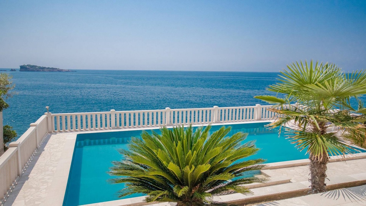Utjeha Villa | Villa Alena by the sea with pool