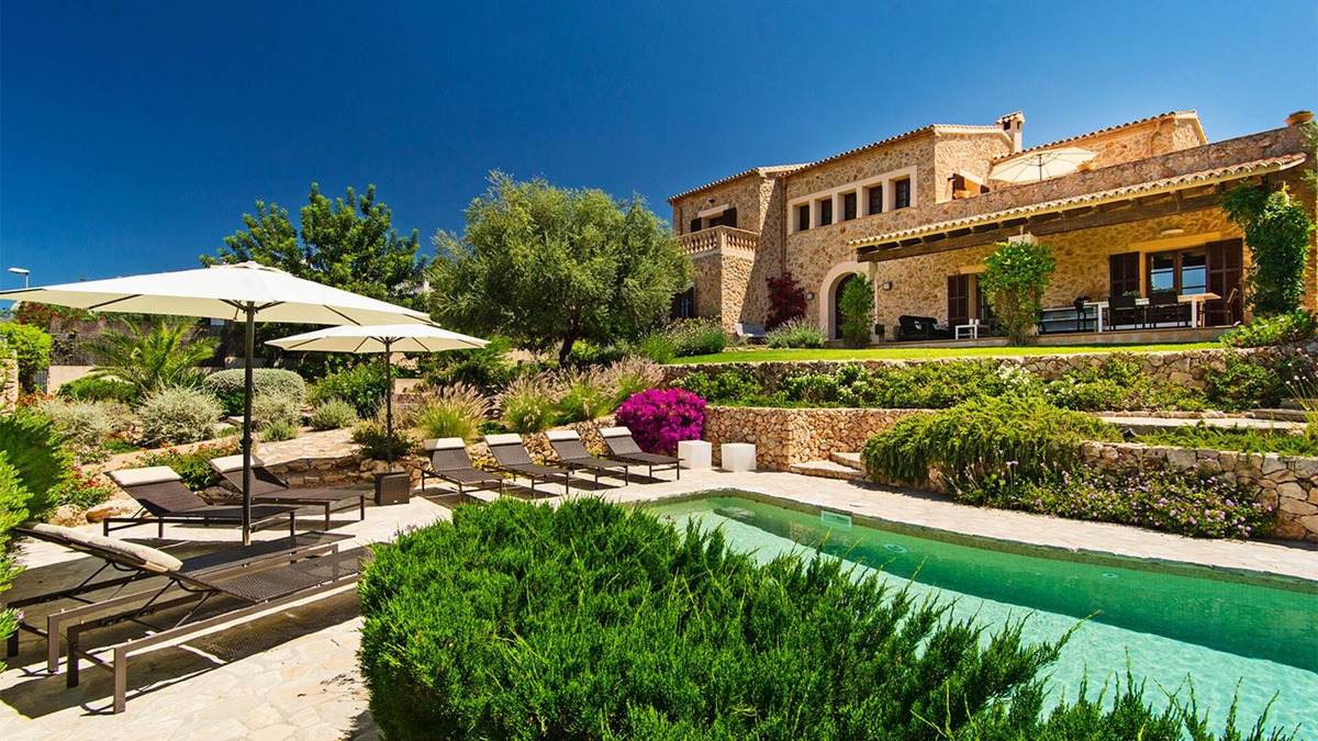 Marratxi Villa | VILLA ALENAR. Beautiful villa in Marratxí near Palma de Mallorca. Pivate Pool - Free Wifi