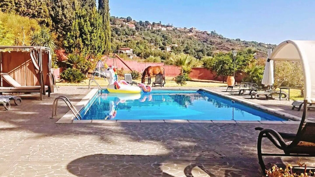 Mascali Apartment | VIlla Alessio | Lavika - Guesthouse on mt Etna with Pool