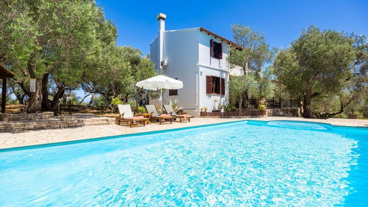 Magazia Villa | Villa Alkyon - Three Bedroom Villa, Sleeps 6