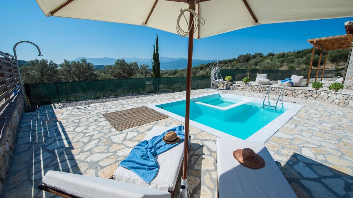 Spanokhorion Villa | Villa ALPHA deluxe villa with pool 5km from Lefkada