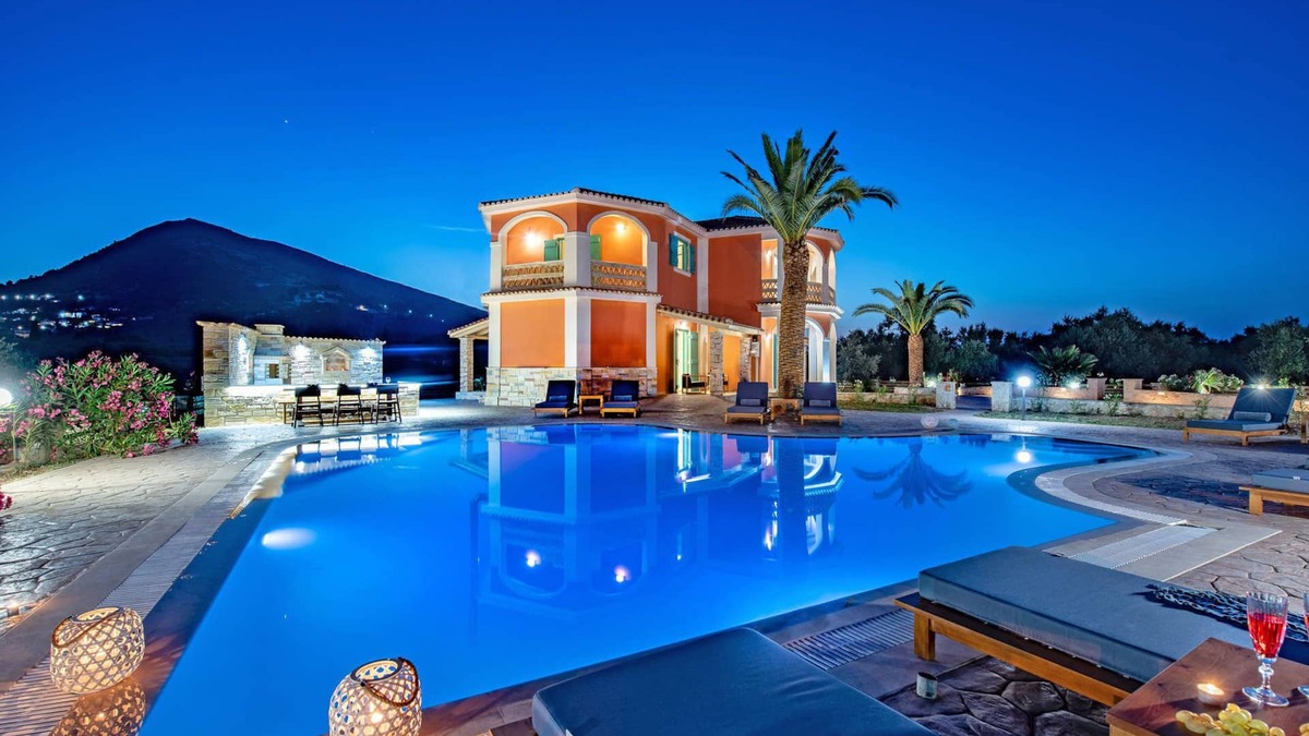 Lithakia Villa | Villa Amari by Villa Plus