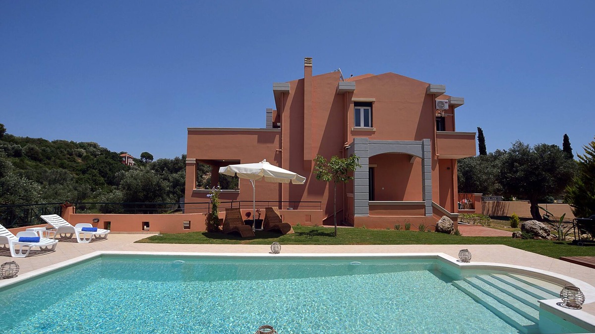 Corfu Villa | Villa Amaryllis is the ultimate booking option for couples, families and friends