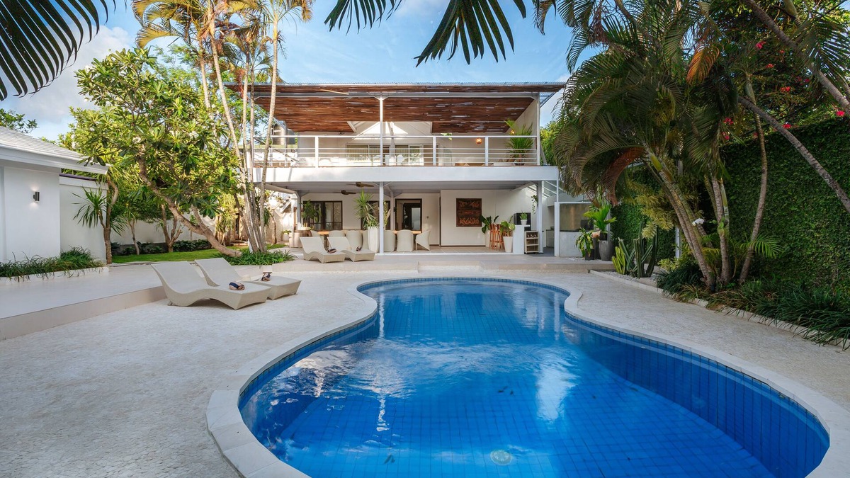 Seminyak Villa | Villa Amaya, Family Friendly Near Beach