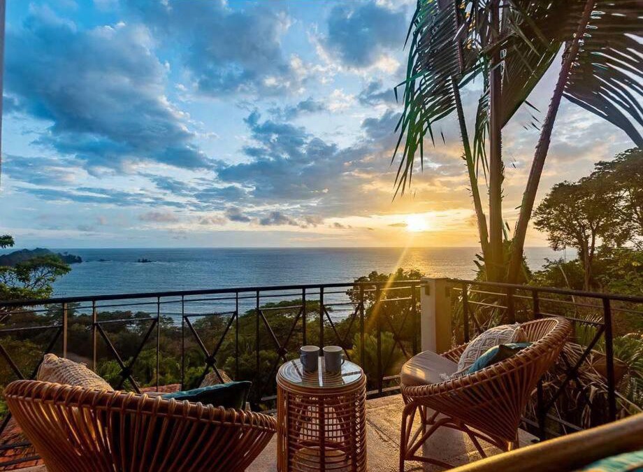 Dominicalito Villa | Villa Amor del Mar with Breathtaking View of Ocean & Jungle