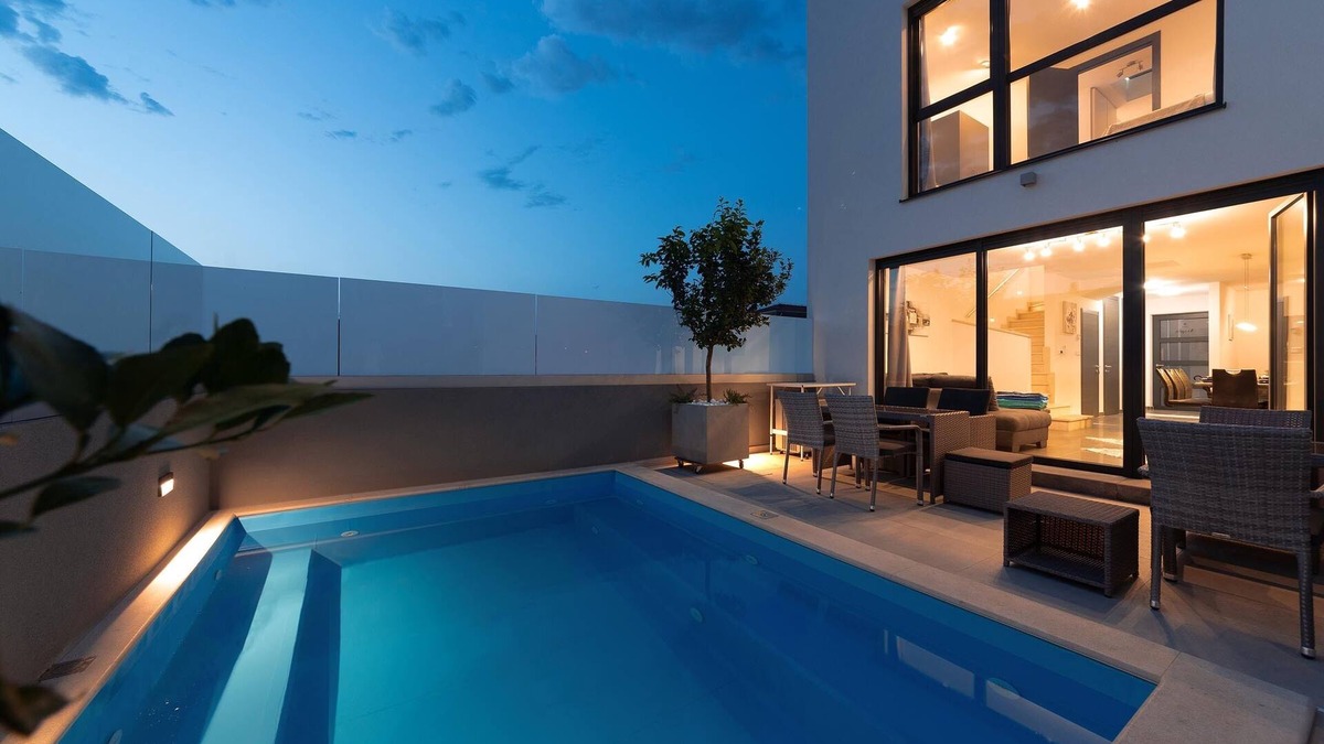Funtana Villa | Villa Ampla with heated wellness pool – 5 min from Sea and Poreč