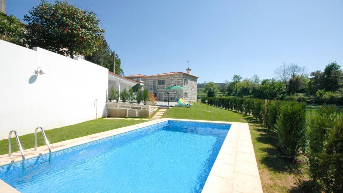Paradela Villa | Villa Anabela - Three Bedroom Villa, Sleeps 6