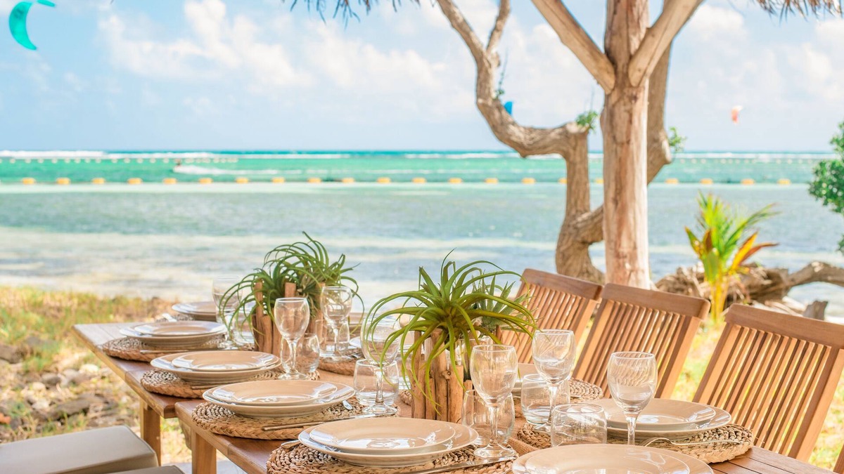 Le Francois Villa | Villa Anagani on the beach
