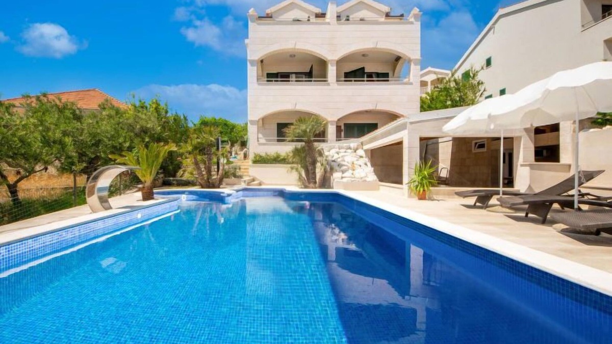 Businci Apartment | Villa Andjelka by Interhome
