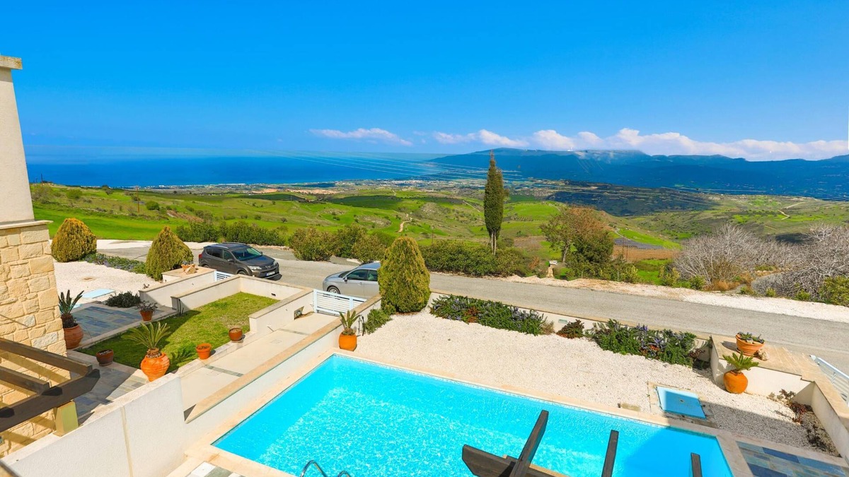 Lara Villa | Villa Angelena in Fasli