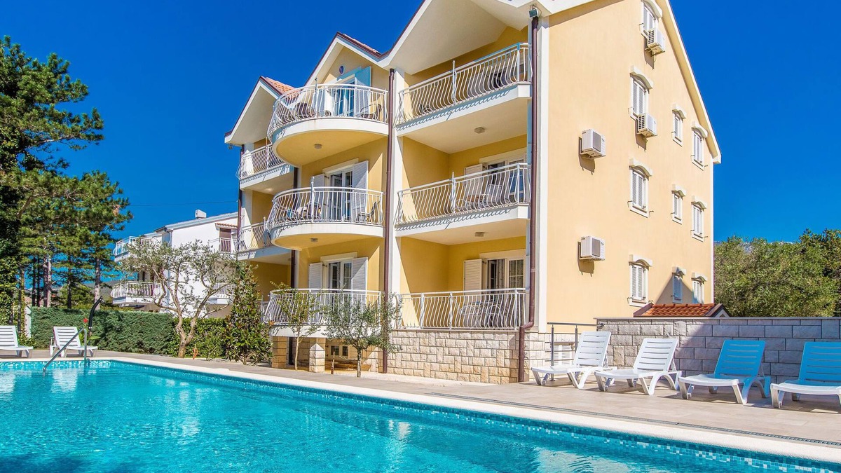 Jadranovo Apartment | Villa Anna by Interhome