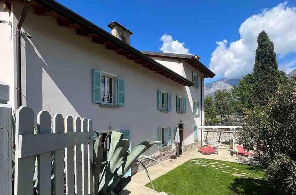 Oliveto Lario Villa | Villa Anna Onno Lake Como
