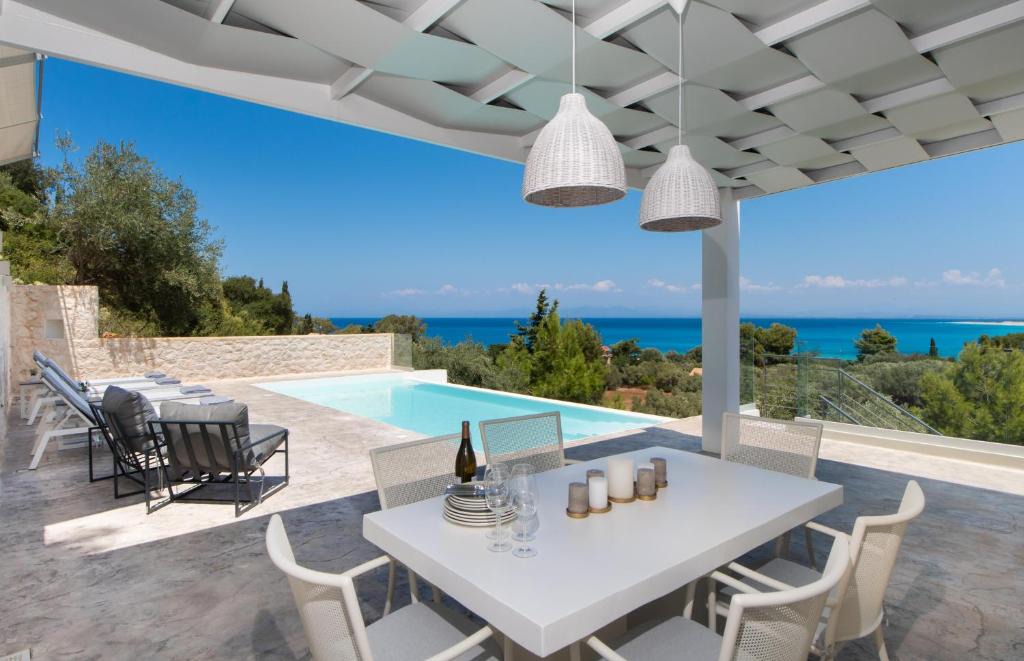 Agios Ioannis Villa | Villa Anthos - Fresh modern villa, pool, close to the beach