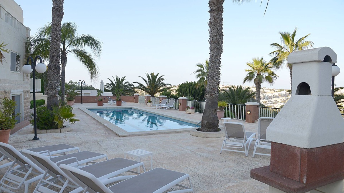 Mellieħa Heights Villa | Villa Apartments in a Spectacular location near to everything!