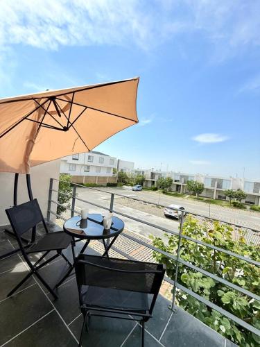 Ayala Apartment | Villa Aqua-Alberca-Terraza- HiveNB
