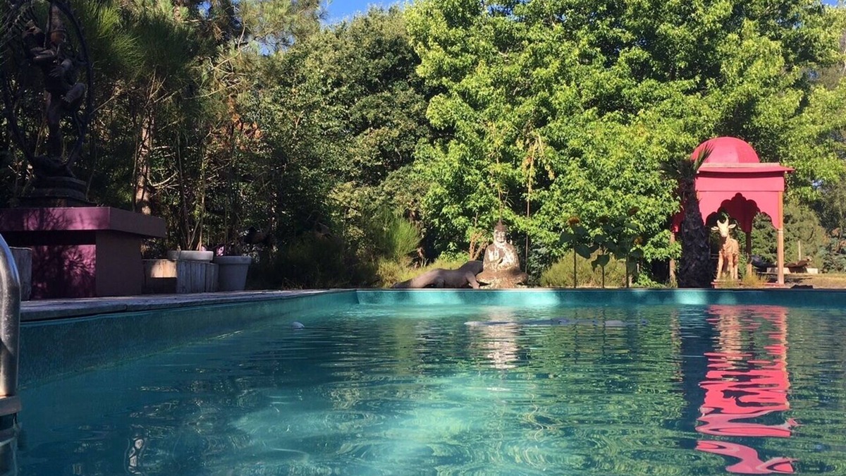 Martignas-Sur-Jalle Villa | Villa Architect "Namasté Cap Ferret" Swimming pool + Beach volley + Garden bar