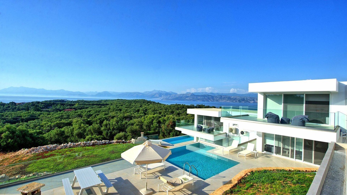 Agios Spyridon Corfu Villa | Villa Arete - Villa by the Sea with swimming pool on Corfu Island, Greece