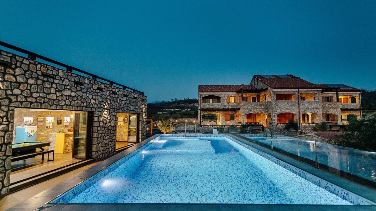 Lustica Villa | Villa Ariel - family house, pool & bar, basketball court