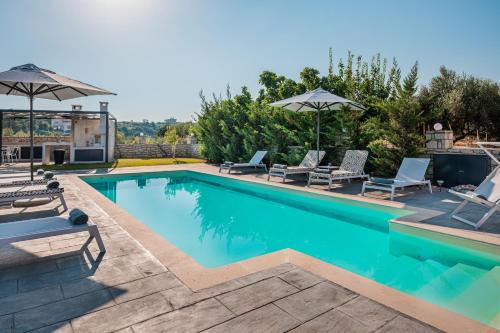 Stavromenos Villa | Villa Aris: A Serene Experience, 3BRs, Pool & Bbq