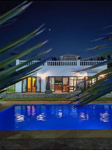 Ameur Villa | Villa Aronora