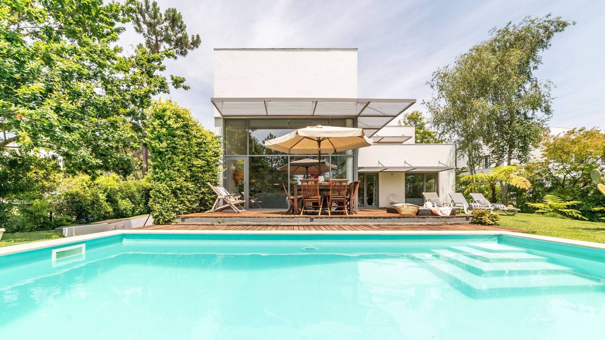 Charneca de Caparica e Sobreda Villa | Villa Arriba - Allure Villas