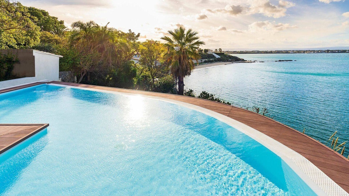 Syracuse Villa | Villa Artemare - Isola ,Sicily