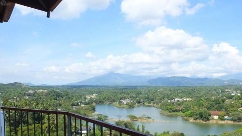 Tennekumbura House | Villa Arunalu Kandy