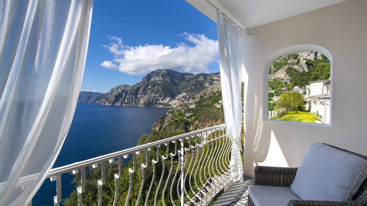 Laurito Apartment | Villa Arzilla 2 with private descent to the sea