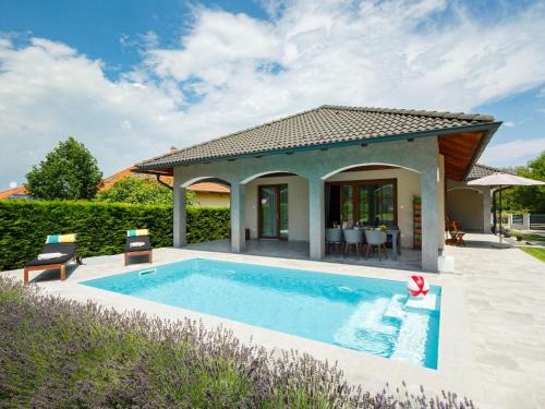 Balatonszemes Villa | Villa Aschbacher by Interhome