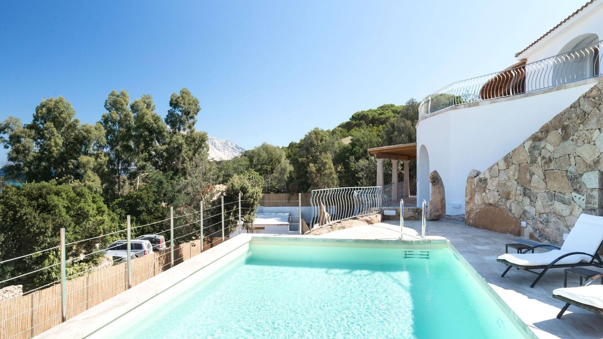Tiriddo House | Villa Astrea Blu, panoramic terrace, private pool and two steps from the beach