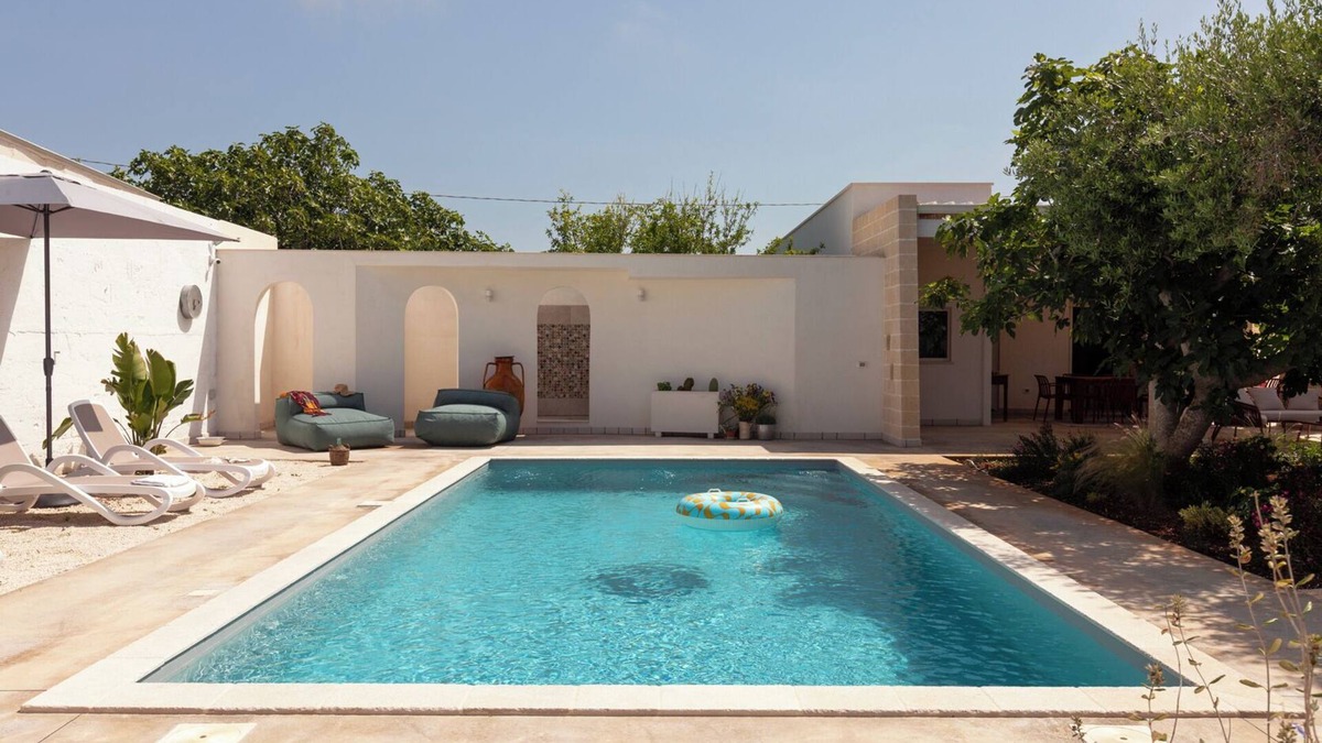 San Pietro in Bevagna Villa | Villa at the two fig trees with pool San Pietro in Bevagna