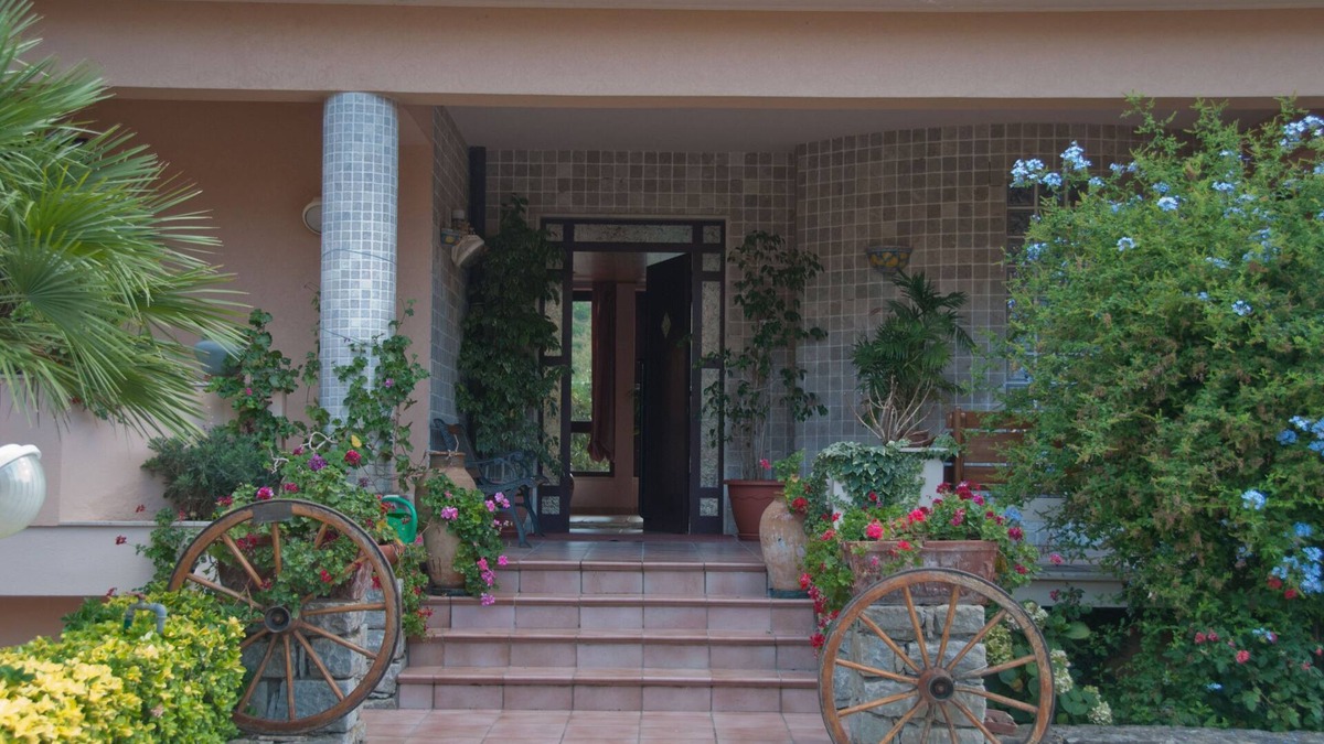 Oliveri House | Villa at the foot of the Tindari Laghetti di Marinello