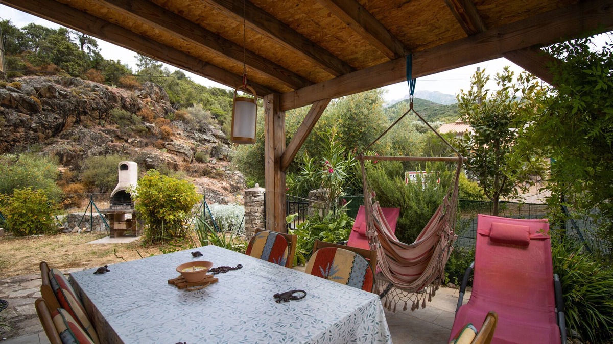 Manso Villa | Villa 'Au Pont De Tuarelli, Ludique, Fango' with private terrace, Wi-Fi and air conditioning