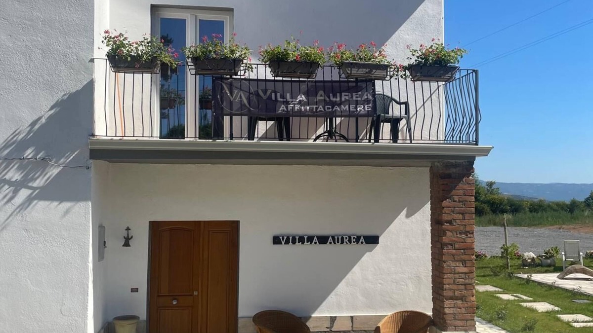 Papasidero House | Villa Aurea Room's & More