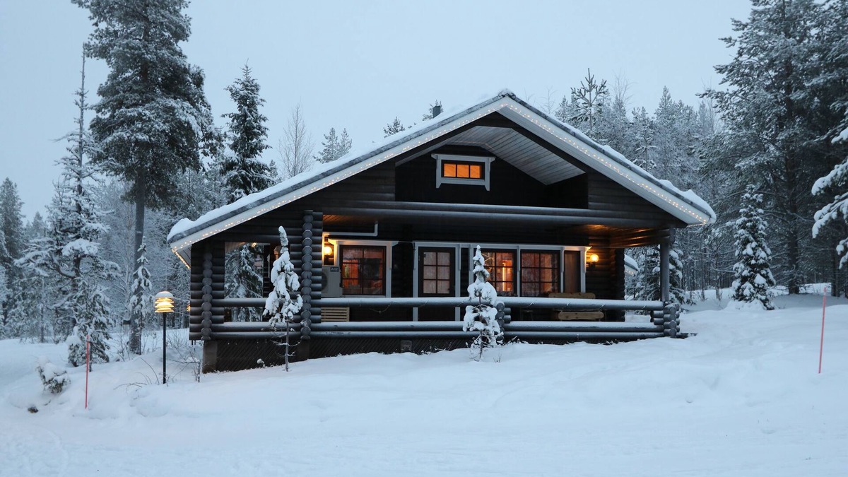 Lampivaara Cabin | Villa Aurora - Cozy cabin with Sauna and a fully equipped kitchen - Free WiFi