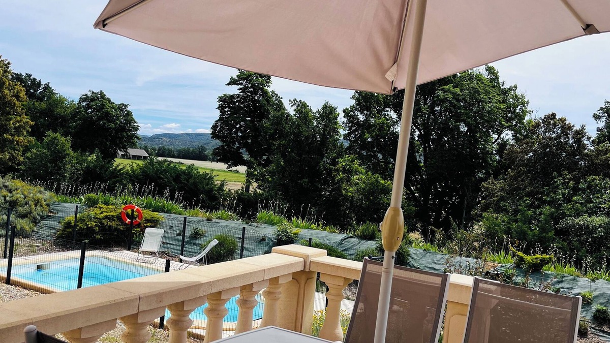 Greoux-les-Bains House | Villa Avec Piscine 3 Chambres et 3 Salles de Bains à Gréoux-les-bains