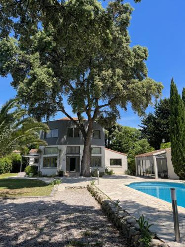 Castries Villa | Villa avec piscine et salle de sport