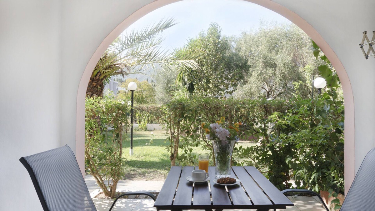 Kato Korakiana Apartment | 'Villa Avra Apartment Groundfloor' with Mountain View, Garden & Wi-Fi