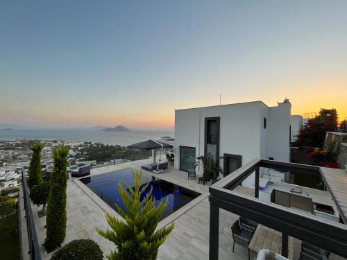 Kadıkale Villa | Villa Aylinda with private heated Pool