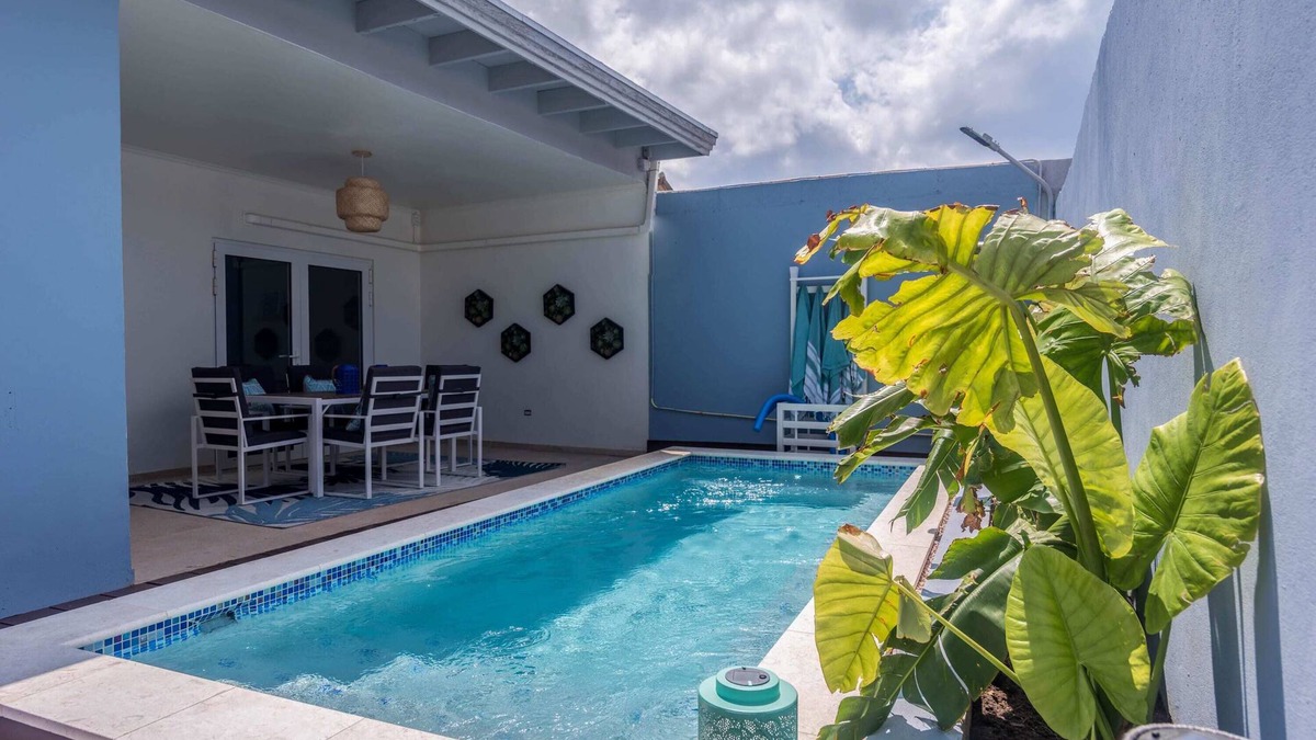 Rancho Villa | Villa Azul Tide - Oranjestad bohemian beach vibes