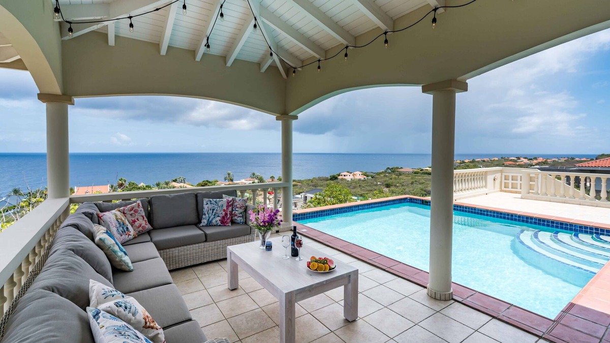 St. Marie House | Villa Azure Rose - Coral Estate