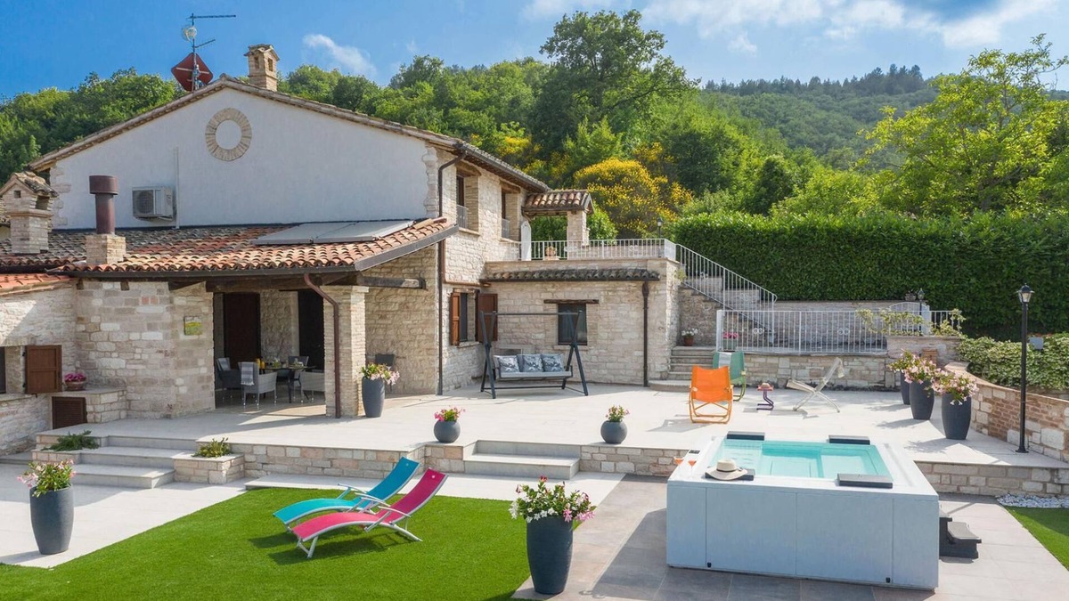 Furlo Villa | Villa Azzurra 5 - Two Bedroom Villa, Sleeps 5