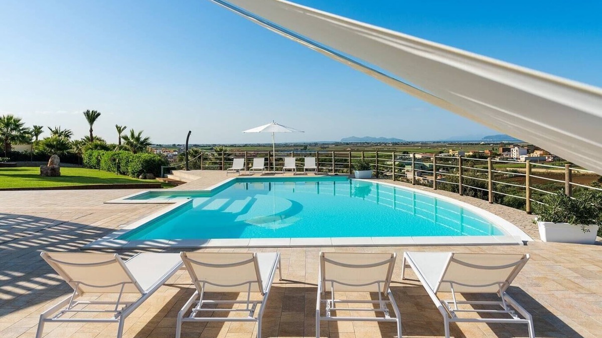 Mockarta Villa | Villa Azzurra - Private villa with pool