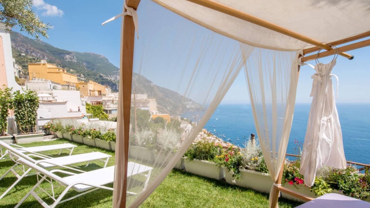 Chiesa Nuova Villa | Villa Azzurra, Villa in Positano with Jacuzzi views, 1km from beach
