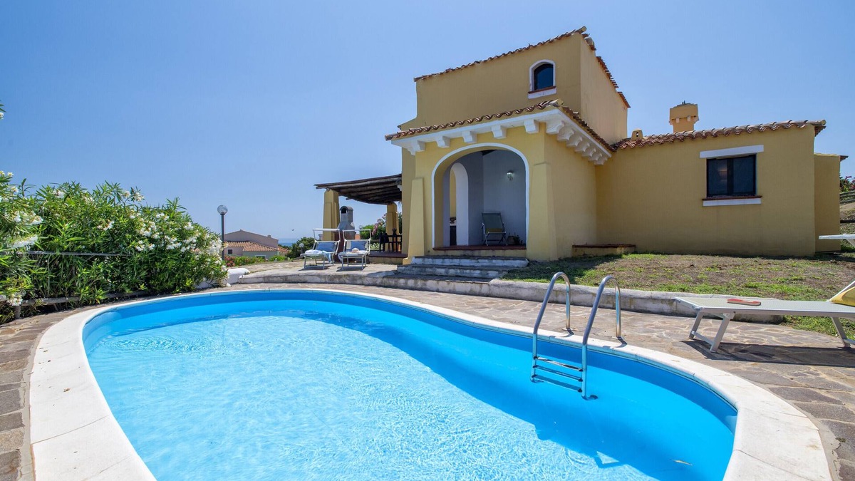 Punta De Su Turrione Villa | Villa "Azzurra" with Sea View, Pool and Garden