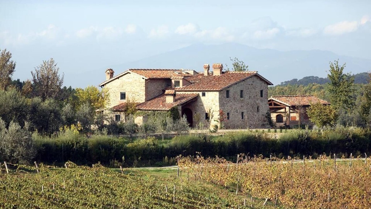 Mercatale Val di Pesa Villa | Villa Badessa in Tuscany by Fantasia Villas